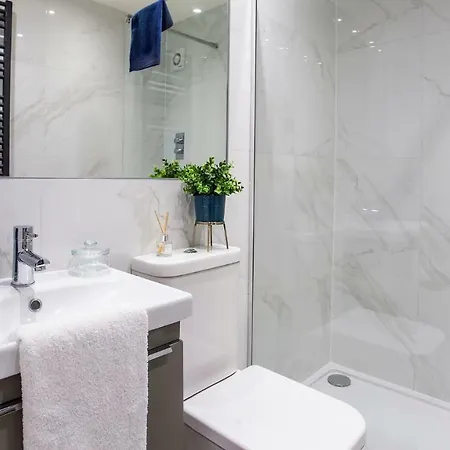 Bootham Luxury With Free Parking Apartman *