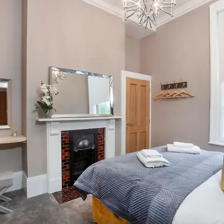 Bootham Luxury With Free Parking Apartman