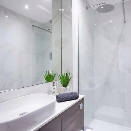 Apartman Bootham Luxury With Free Parking *